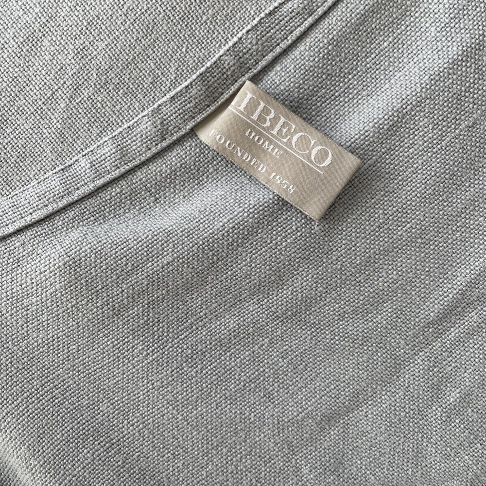 100% BELGIAN LINEN TABLECLOTH, 65" X 65" SQUARE, FOG GRAY PALE BLUE, VINTAGE - Picture 3 of 6